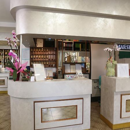 Hotel Marselli Rimini Bagian luar foto