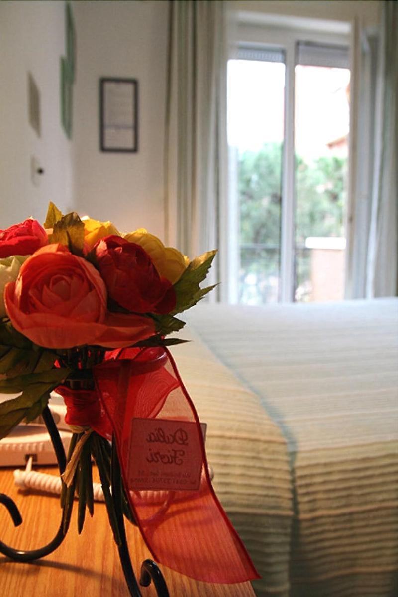 Hotel Marselli Rimini Bagian luar foto