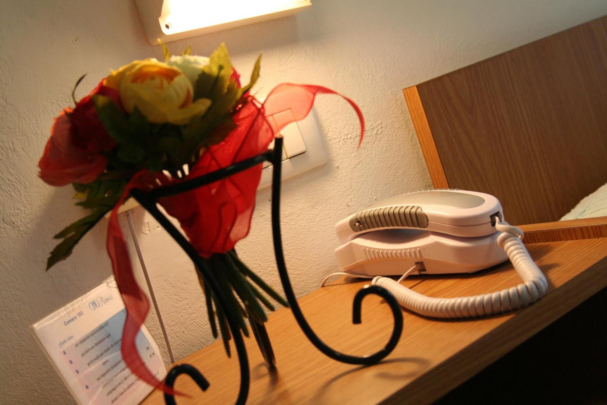 Hotel Marselli Rimini Bagian luar foto