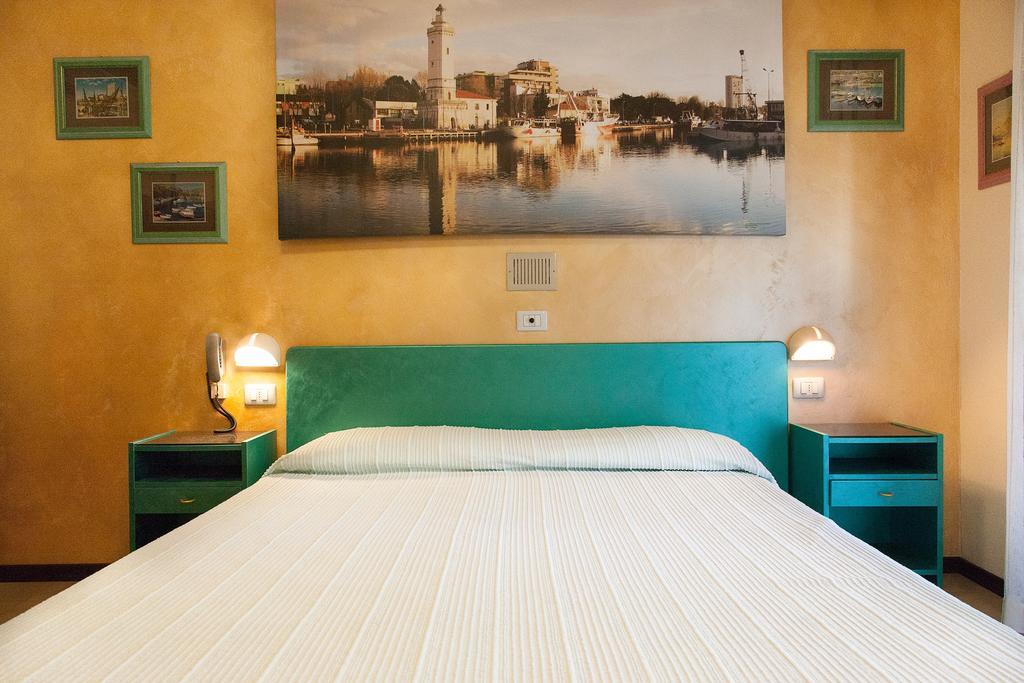 Hotel Marselli Rimini Bagian luar foto