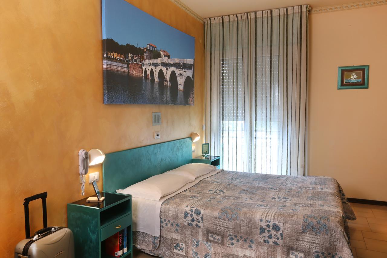 Hotel Marselli Rimini Bagian luar foto