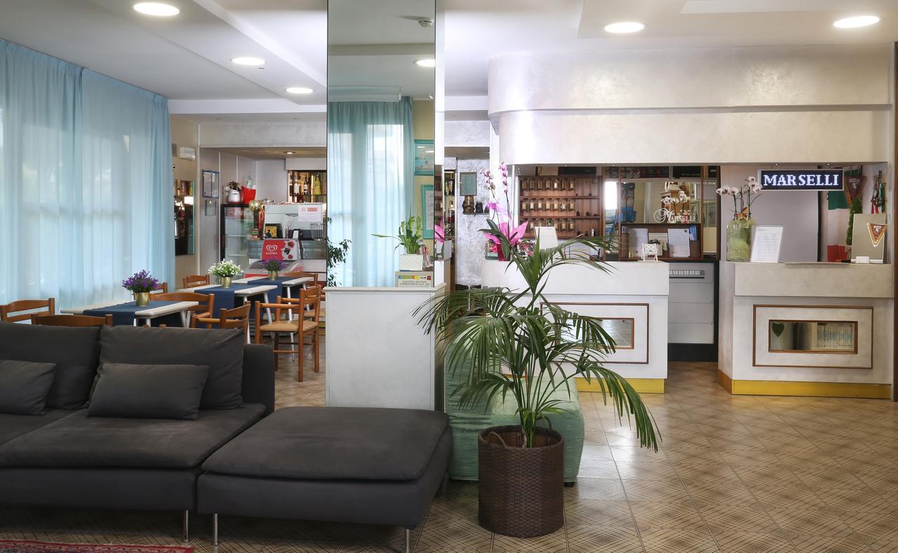 Hotel Marselli Rimini Bagian luar foto