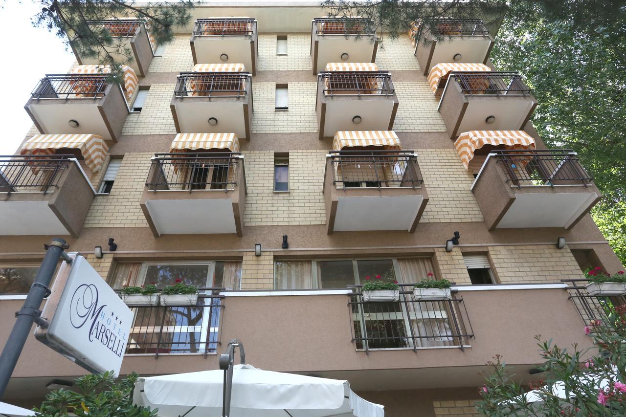 Hotel Marselli Rimini Bagian luar foto